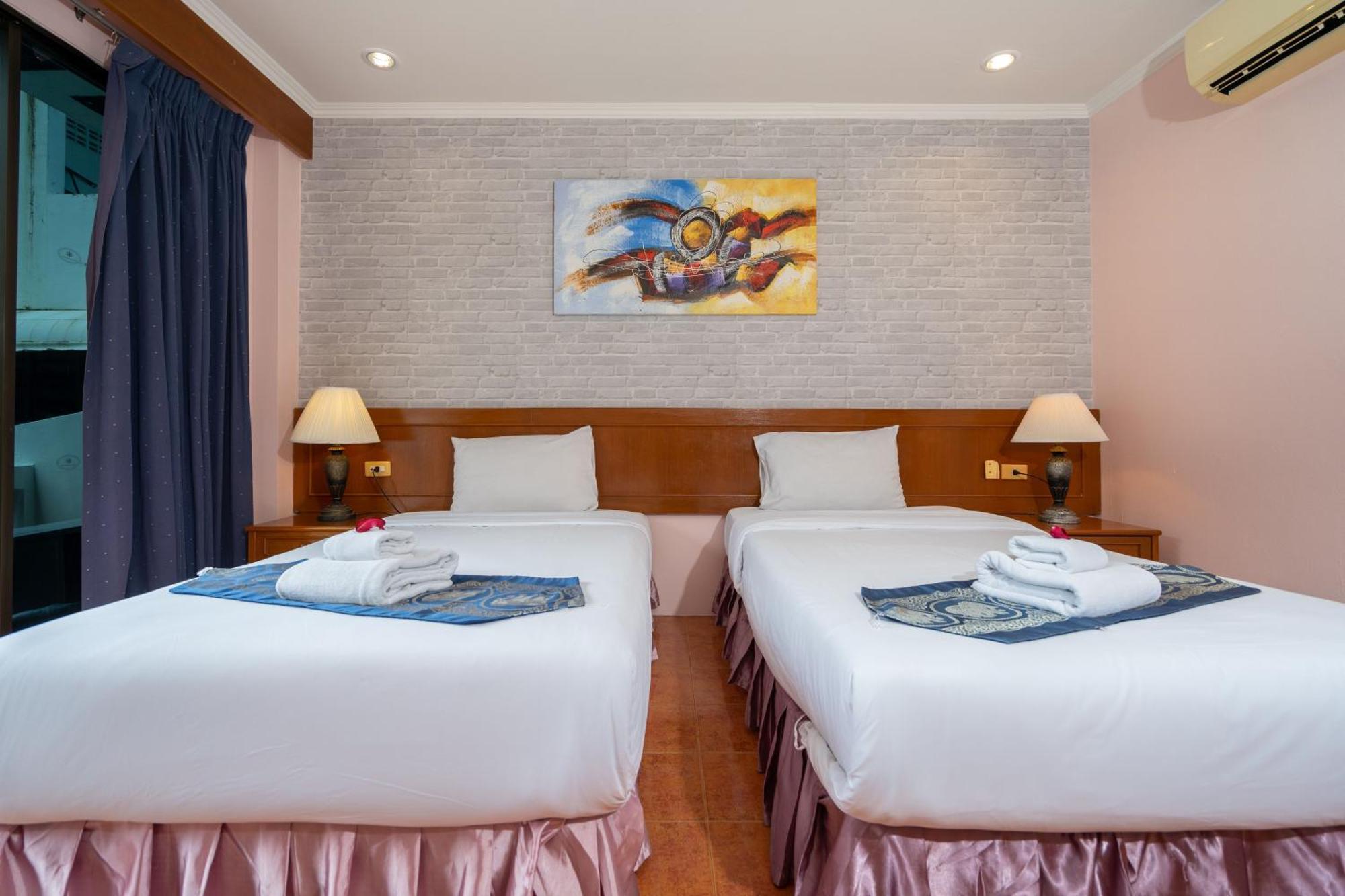 Patong Central Residence And Apartment Exterior foto